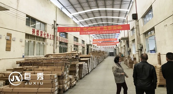 重庆巨秀木门：严格规范