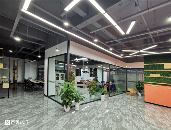重庆巨秀木门生产基地搬迁︱新办公室投入使用！3